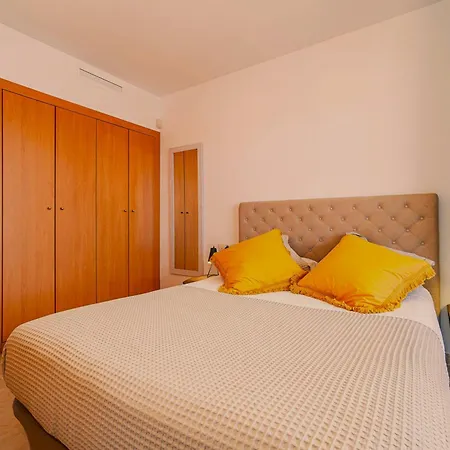 Nido 409 Elegante Disfrutar En Familia Apartment Roses